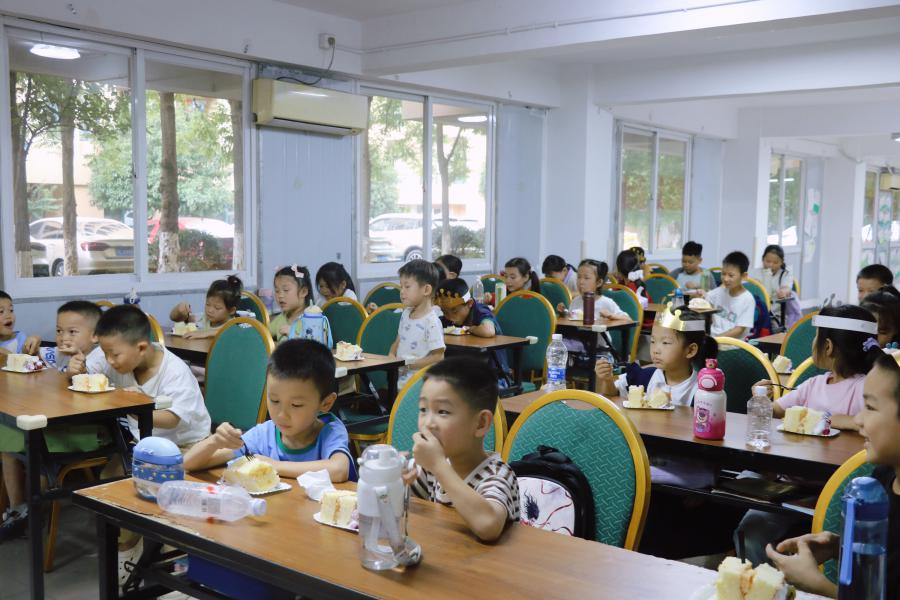 海寧 生日會.JPG