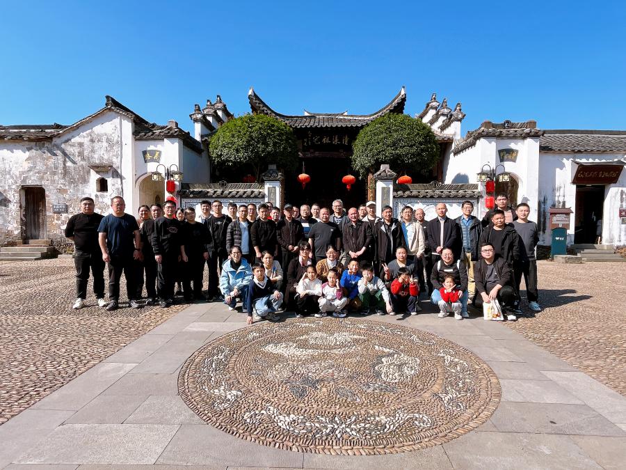 1764721666352902F05E.jpg mmexport1763896017053.jpg